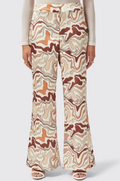 Calthia Slim Fit Neutral Suit