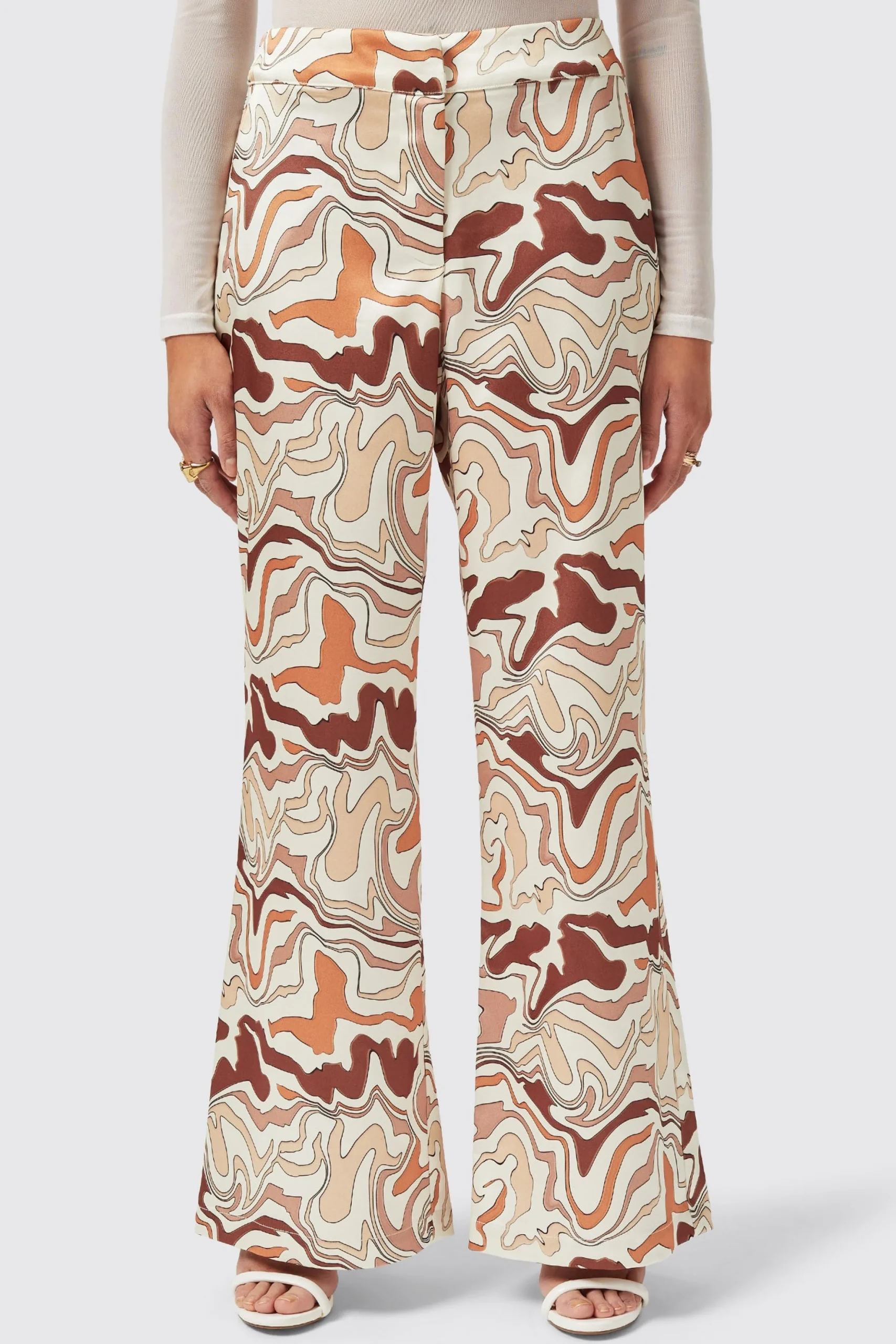 Calthia Slim Fit Neutral Suit