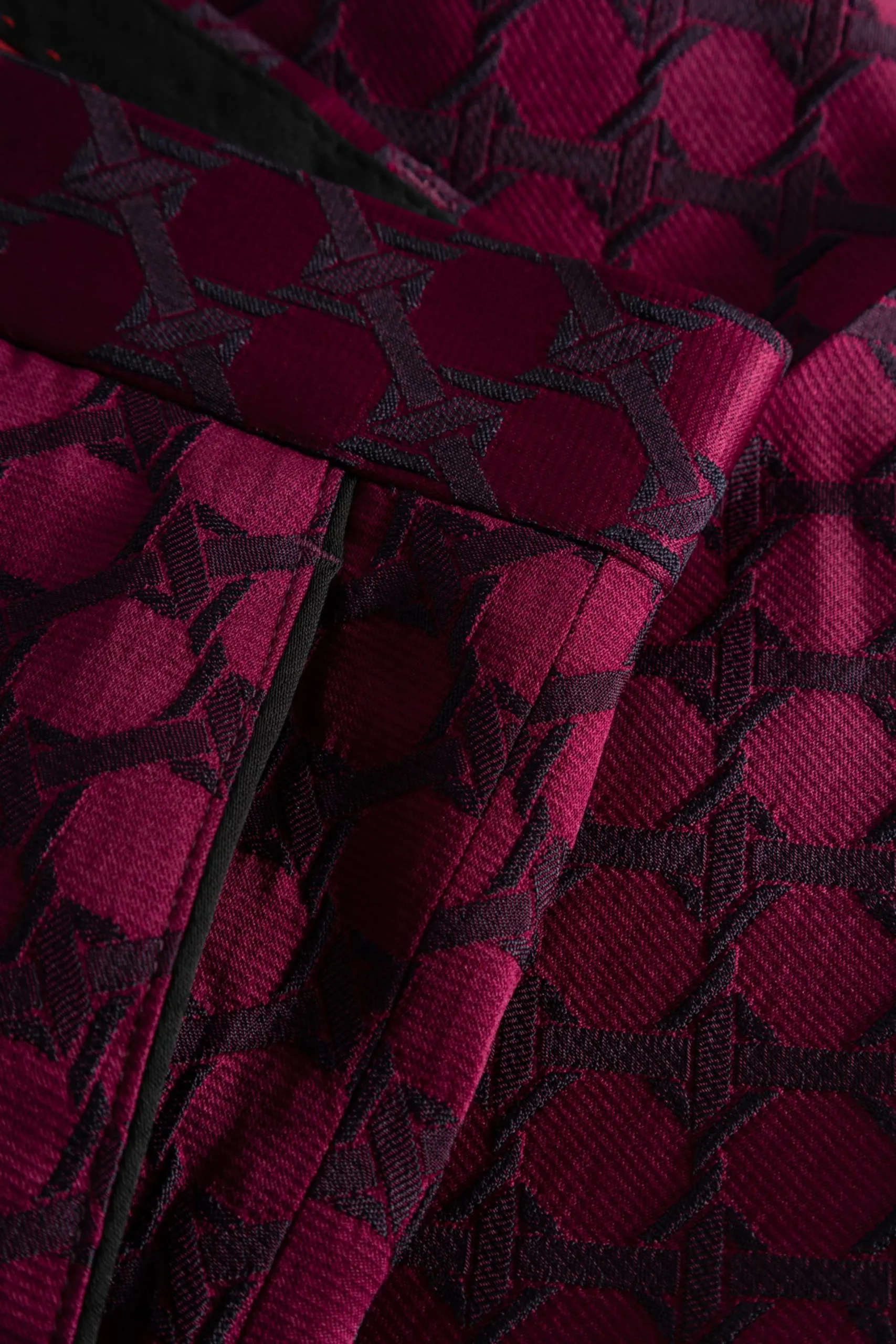 Papatya Slim Fit Burgundy Jacquard Trousers